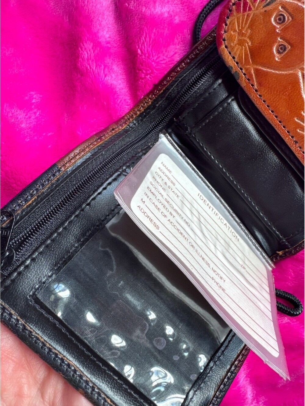 Vintage Tooled Leather Cat Design Mini Crossbody Wallet Neck Pouch Boho Laurel - Picture 5 of 7